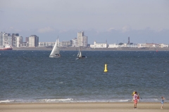 Blick über den Strand nach Vlissingen