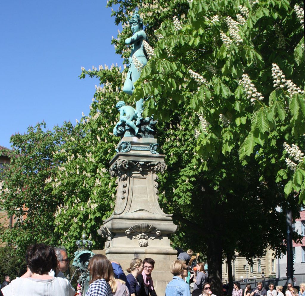 Galatea Statue und Brunnen am Eugensplatz in Stuttgart