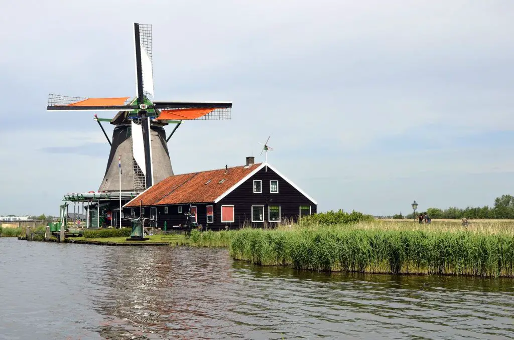 Eine Windmühle in Holland