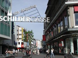 Koeln Neumarkt Schildergasse