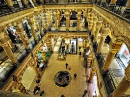 Shopping mit Flair: Das Magna Plaza