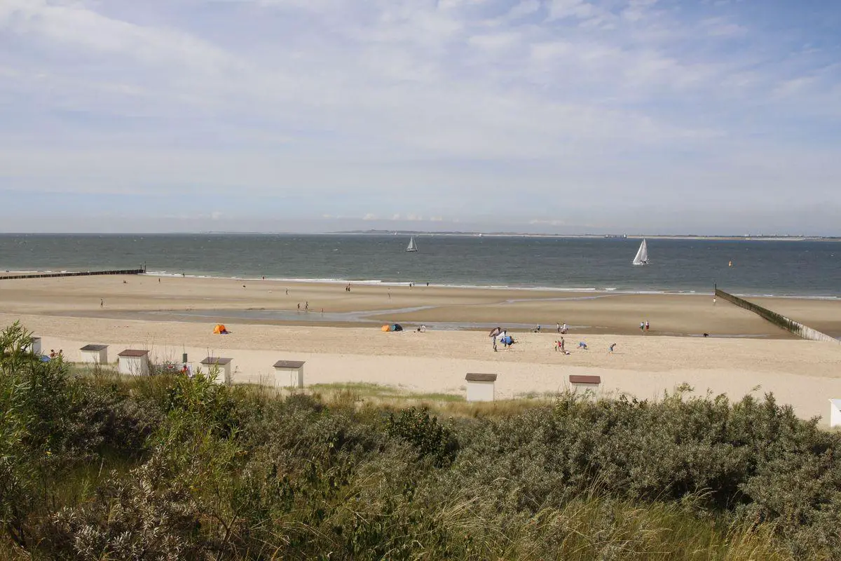 Die Größe des Strandes wird erst von oben richtig sichtbar